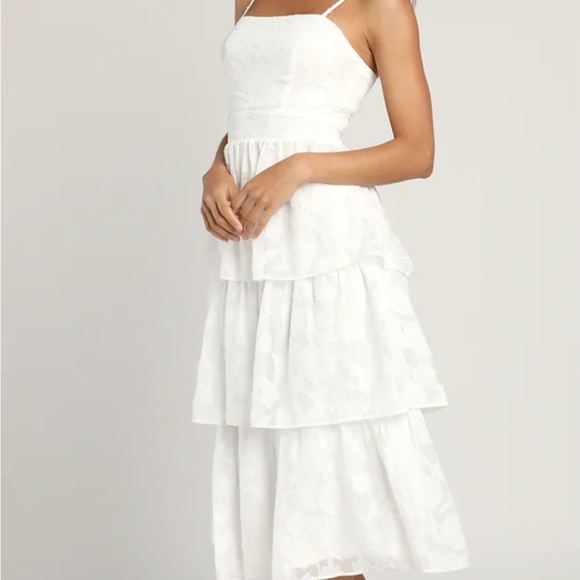 Lulu's Elegant White Floral Tiered Midi Dress Sz L NWT - Picture 3 of 6